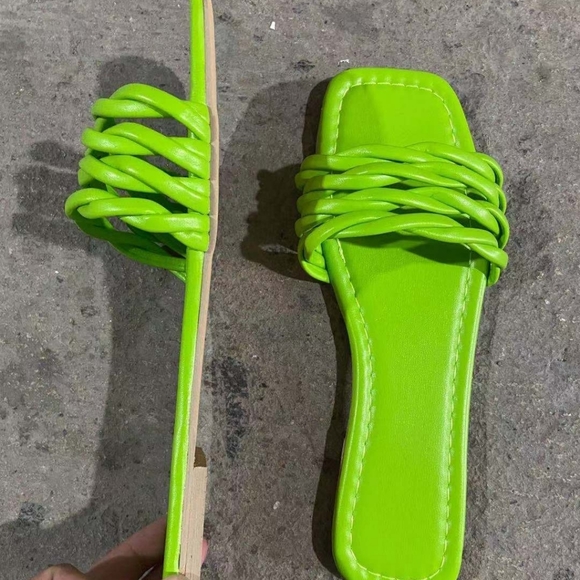 Monte Sandals - Picture 2 of 3